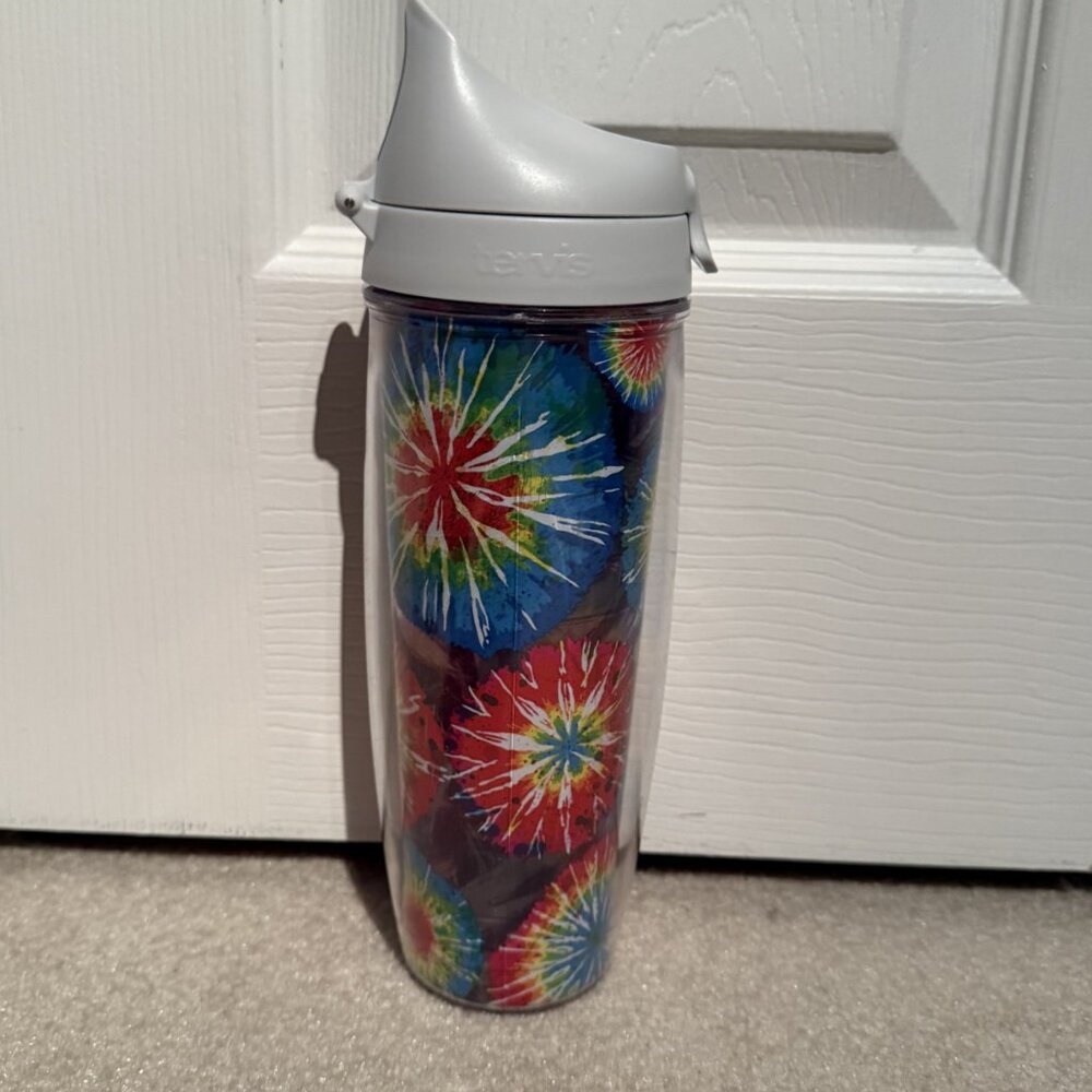 Tervis Tumbler 24 oz. Tie Dye Acrylic Water Bottle w/ Lid - Insulated - EUC